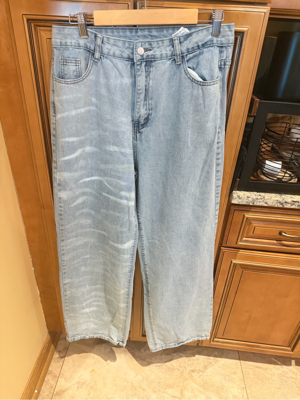 SHEIN Light Blue Women's Straight Leg Jeans